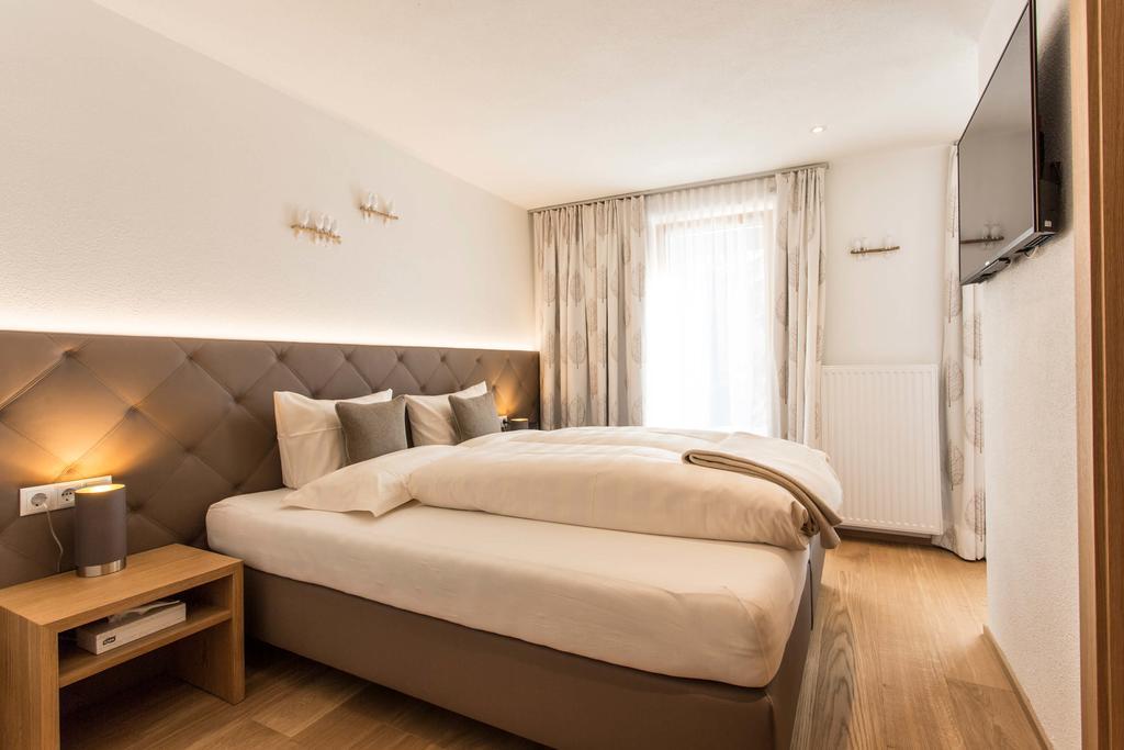 Slow Living Suite - Ferienwohnung Mit Privater Sauna & Garten Фис Екстериор снимка